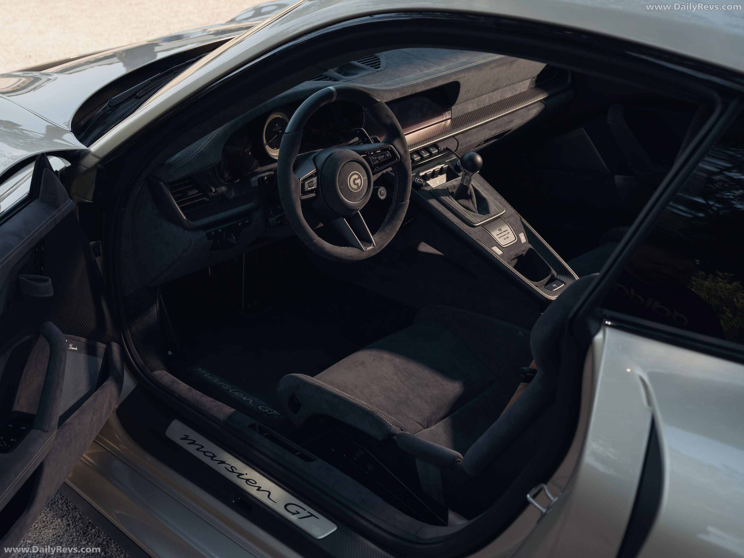 2027 Marc Philipp Gemballa Marsien GT Interior
